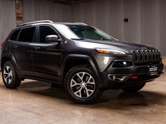 Used 2018 Jeep Cherokee Trailhawk w/ Comfort & Convenience Group video 1