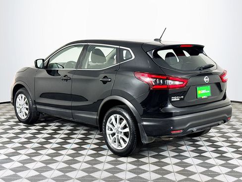 Used 2022 Nissan Rogue Sport S image 6