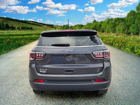 Certified 2024 Jeep Compass Sport AWD/4WD image 5