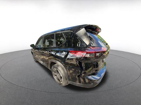 Used 2025 Nissan Rogue SV AWD/4WD image 5