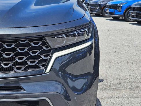 Certified 2023 Kia Sorento SX Prestige AWD/4WD image 10