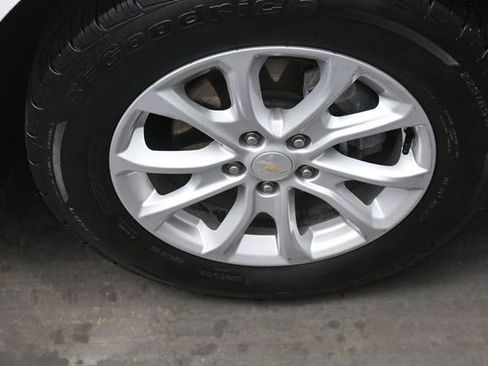 Used 2020 Chevrolet Equinox LT FWD image 23