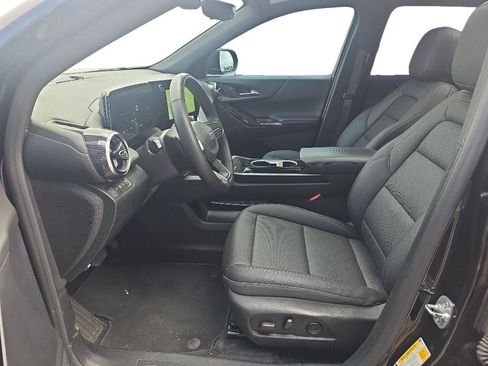 Used 2025 Chevrolet Equinox LT w/ Convenience Package II AWD/4WD image 13