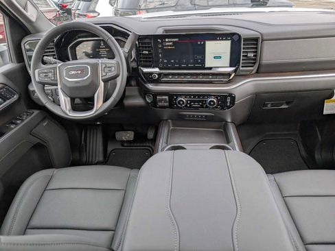 New 2026 GMC Sierra 3500 SLT w/ SLT Premium Package AWD/4WD image 5