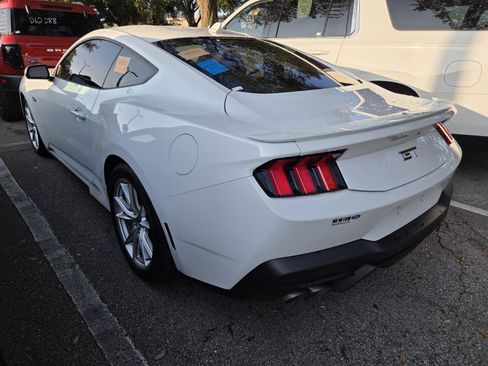 Used 2024 Ford Mustang GT Premium RWD image 3