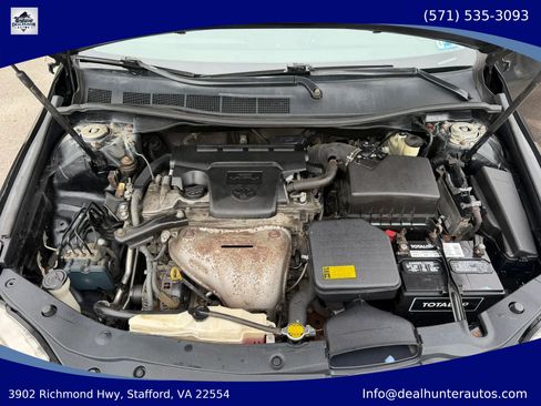 Used 2015 Toyota Camry SE FWD image 36