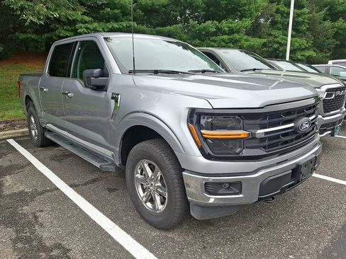 Used 2025 Ford F150 XLT w/ Equipment Group 301A Standard AWD/4WD image 3