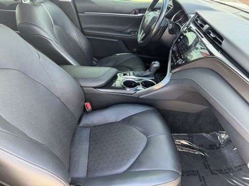 Used 2020 Toyota Camry XSE AWD/4WD image 12