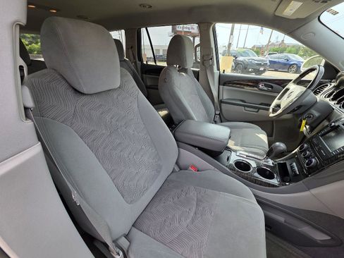 Used 2014 Buick Enclave Convenience FWD image 25