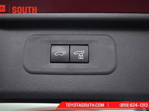 Used 2026 Toyota Grand Highlander AWD Hybrid image 35