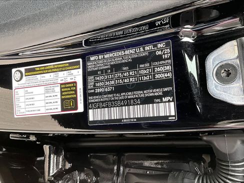Used 2025 Mercedes-Benz GLE 350 4MATIC image 39