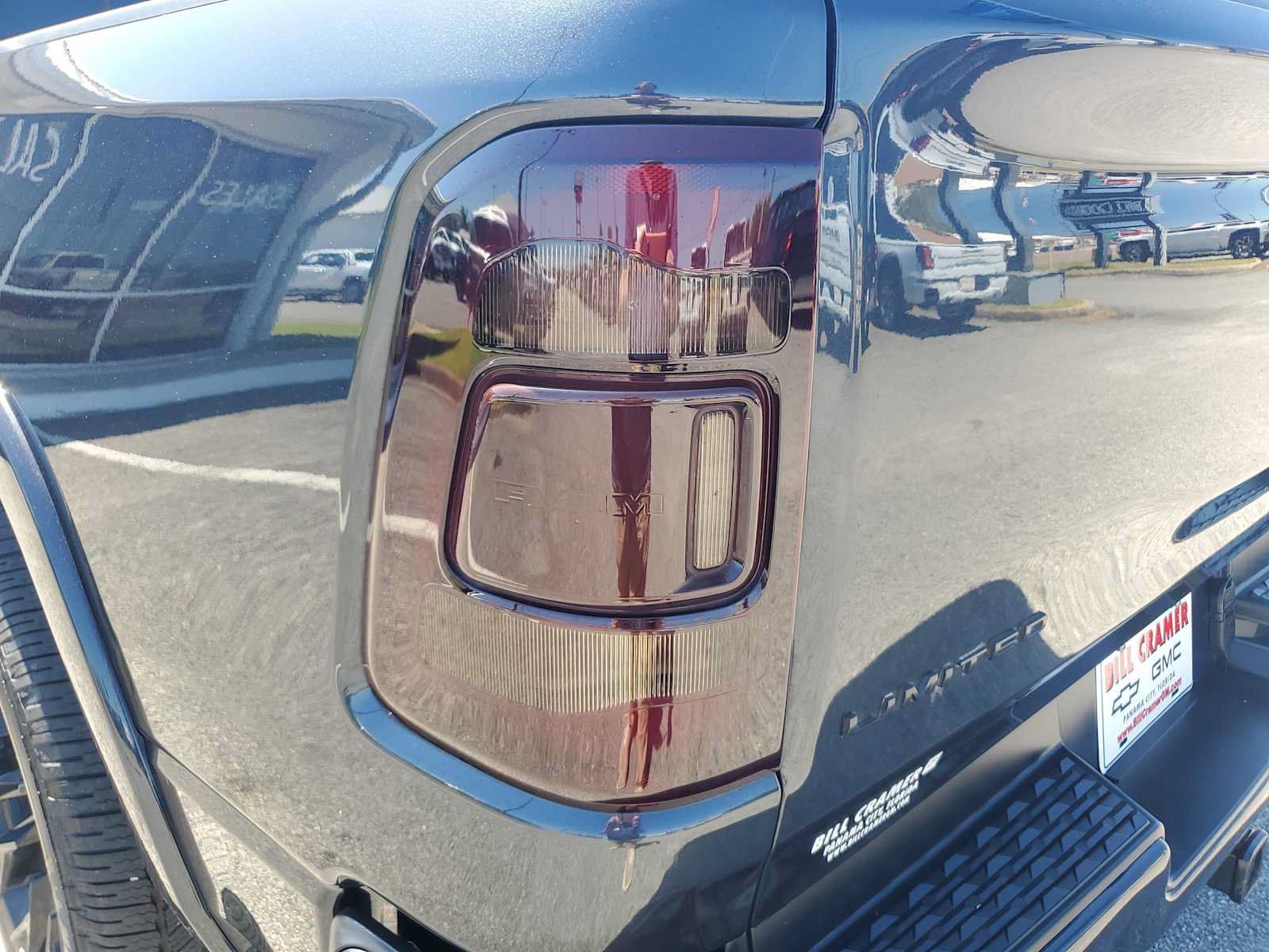 Used 2019 RAM 1500 Limited AWD/4WD image 4