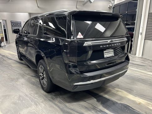 Used 2021 Chevrolet Suburban LT w/ Rear Media and Nav Package image 34