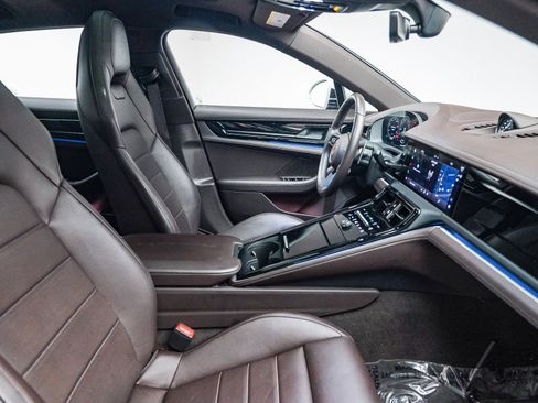 Used 2025 Porsche Panamera 4S image 21