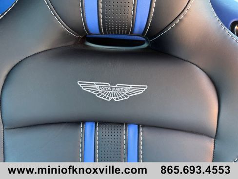 Used 2023 Aston Martin V8 Vantage Coupe RWD image 14