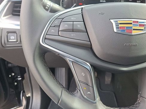 Used 2025 Cadillac XT5 Luxury image 21