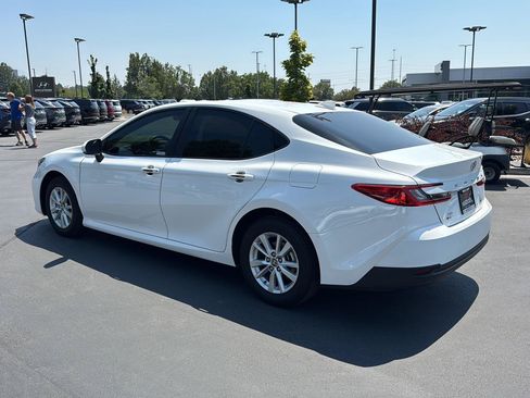 Used 2025 Toyota Camry LE w/ Convenience Package AWD/4WD image 3