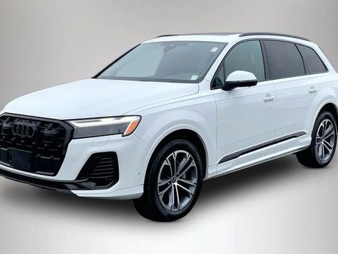 Used 2025 Audi Q7 2.0T Premium Plus w/ Premium Plus Package image 2