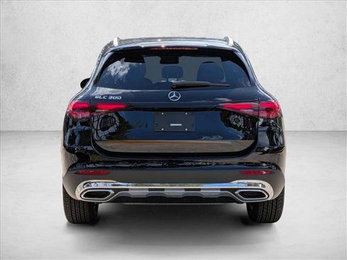 Used 2026 Mercedes-Benz GLC 300 image 8