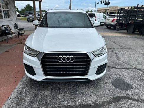 Used 2017 Audi Q3 2.0T Premium Plus w/ Premium Plus Package FWD image 2