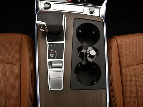 Used 2025 Audi A6 Premium Plus image 31