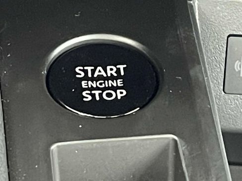 New 2025 Nissan Kicks SR w/ SR Premium Package image 27