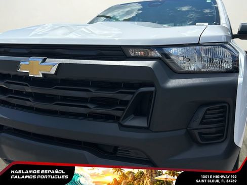 Used 2025 Chevrolet Colorado W/T RWD image 29