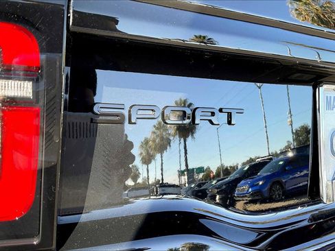 Used 2025 Land Rover Discovery Sport Dynamic SE image 11