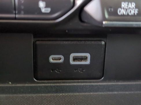 Used 2023 Chevrolet Tahoe LT w/ Luxury Package image 35