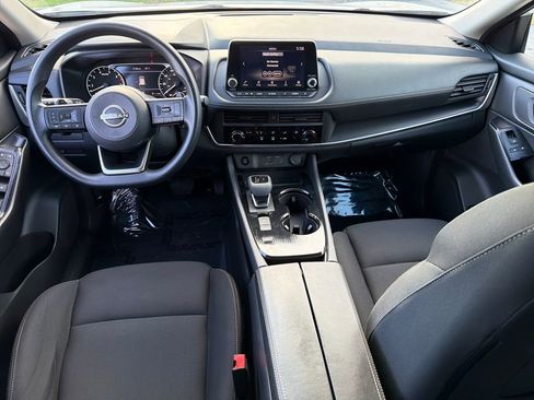 Used 2024 Nissan Rogue S FWD image 13