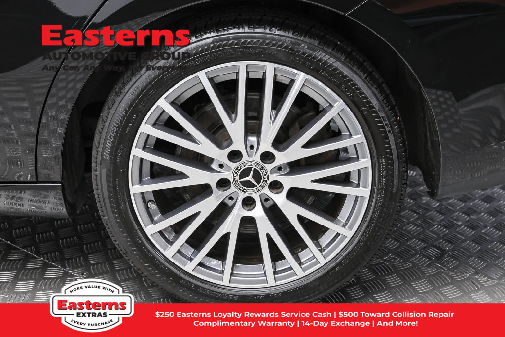 Used 2025 Mercedes-Benz CLA 250 4MATIC image 9