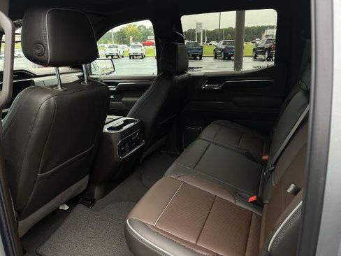 New 2026 GMC Sierra 1500 Denali w/ Technology Package AWD/4WD image 4