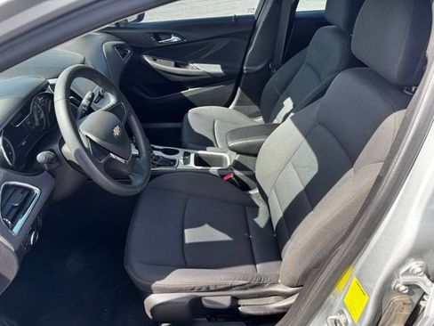 Used 2016 Chevrolet Cruze LS FWD image 10