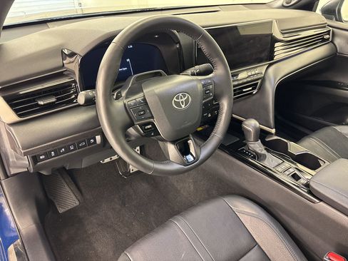 Used 2025 Toyota Camry XSE w/ Premium Plus Package FWD image 4