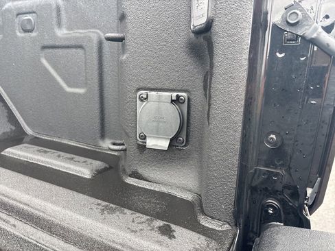 Used 2024 GMC Sierra 2500 Denali w/ Denali Reserve Package image 22