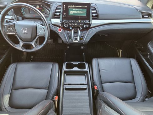 Used 2023 Honda Odyssey Sport image 5