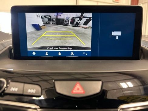 Used 2025 Acura RDX SH-AWD image 32