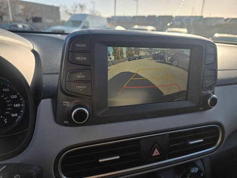 Used 2019 Hyundai Kona SE image 27