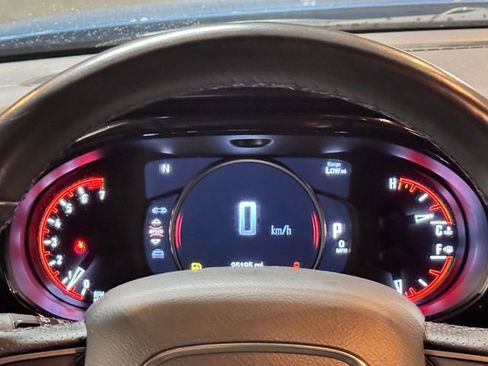 Used 2024 Dodge Durango SXT image 40