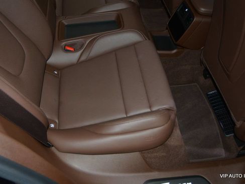 Used 2022 Porsche Taycan Turbo S AWD/4WD image 15