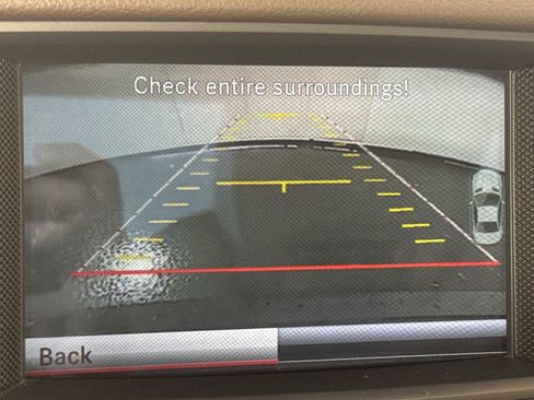 Used 2015 Mercedes-Benz SL 550 image 17