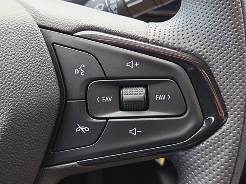 New 2026 Chevrolet Trax LS w/ LS Convenience Package FWD image 43