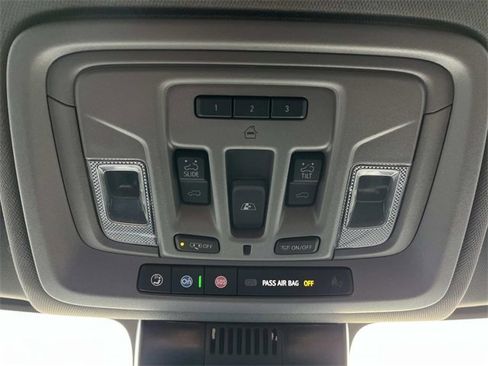 Used 2024 GMC Sierra 2500 SLT w/ SLT Premium Package image 35