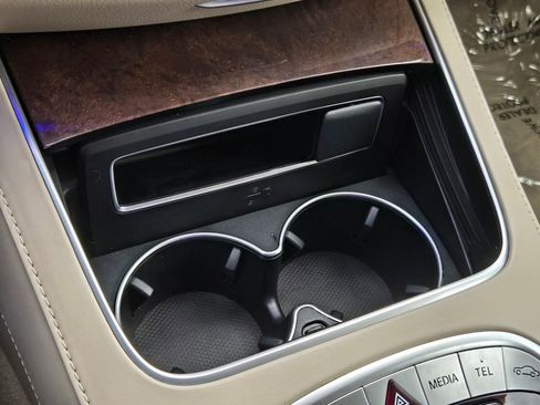 Used 2019 Mercedes-Benz S 560 Sedan image 35