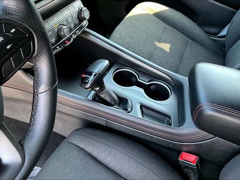 Used 2025 Dodge Durango GT AWD/4WD image 20