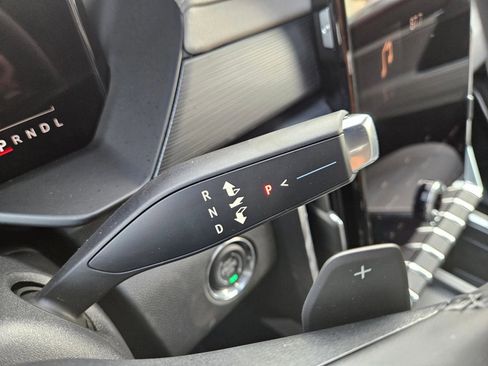 New 2026 GMC Acadia Elevation image 19