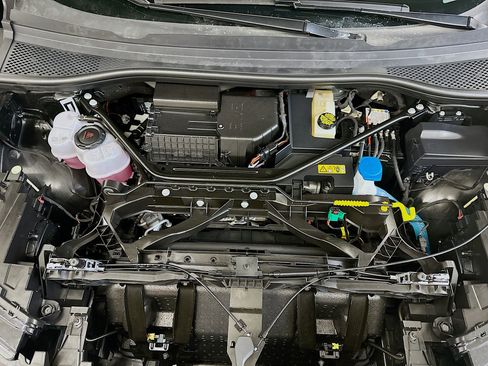 Used 2024 Audi Q4 e-tron Premium Plus w/ Premium Plus image 36