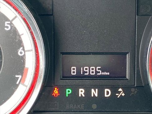 Used 2019 Dodge Grand Caravan SXT image 18