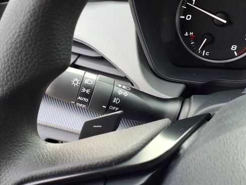 New 2026 Subaru Crosstrek 2.0i Premium AWD/4WD image 16