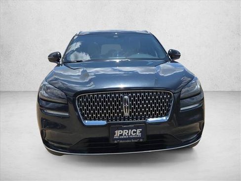 Used 2021 Lincoln Corsair Reserve w/ Elements Package FWD image 2